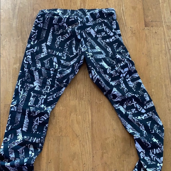 Nike leggings - Picture 2 of 3